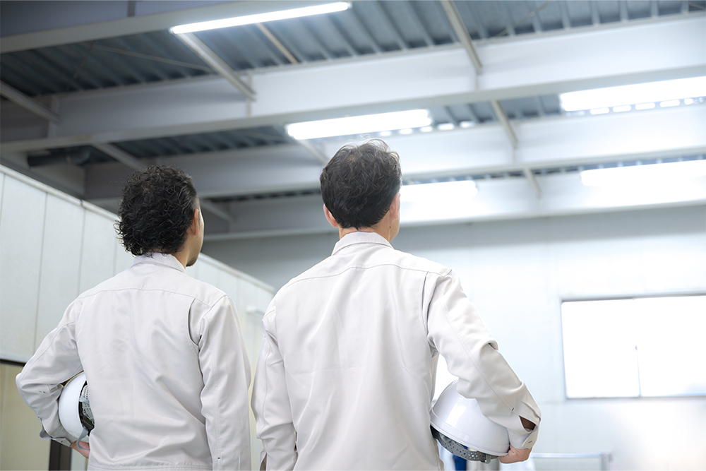 一緒に働く人たちは？